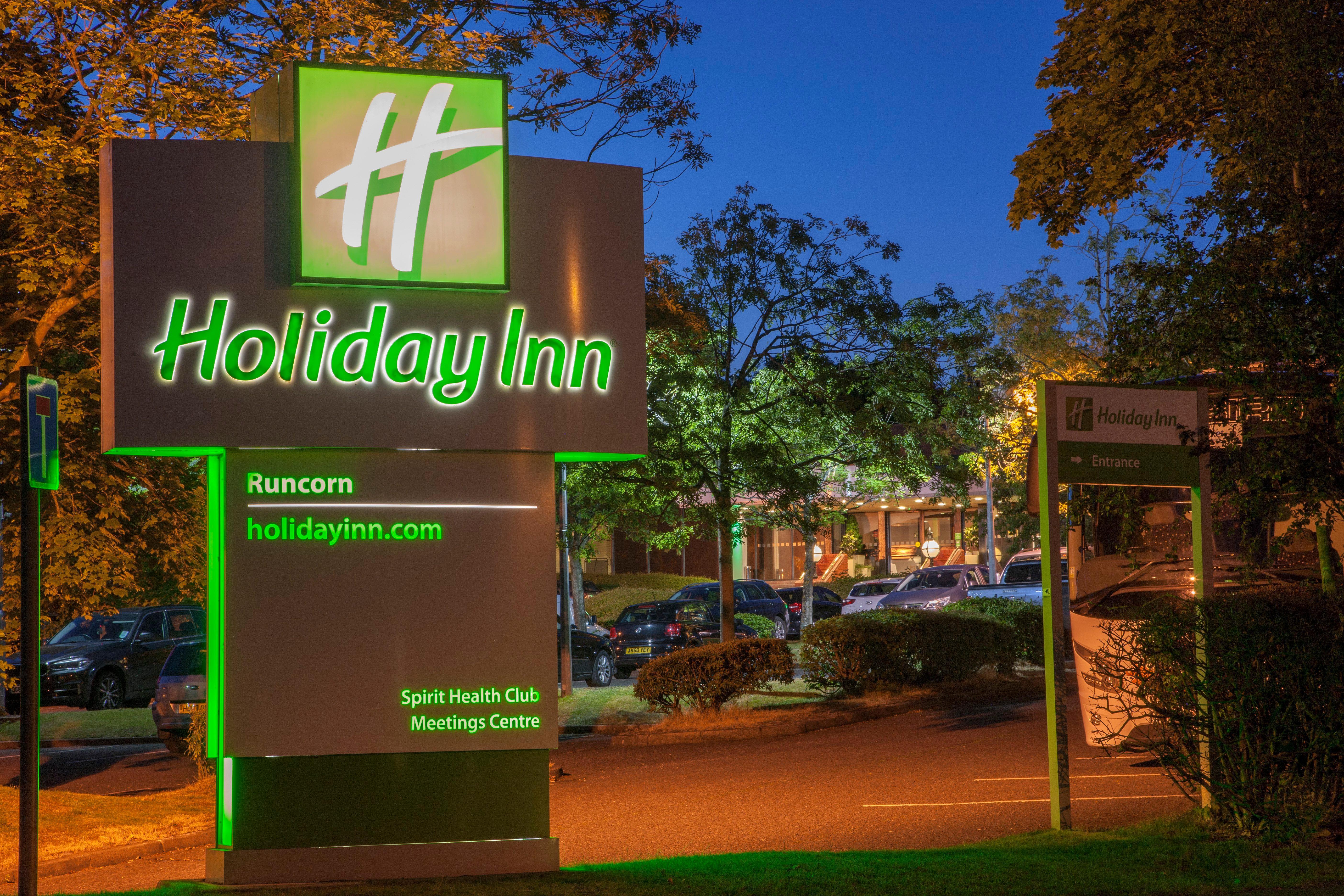 Holiday Inn Runcorn M56 Junction 12 By Ihg Exterior foto